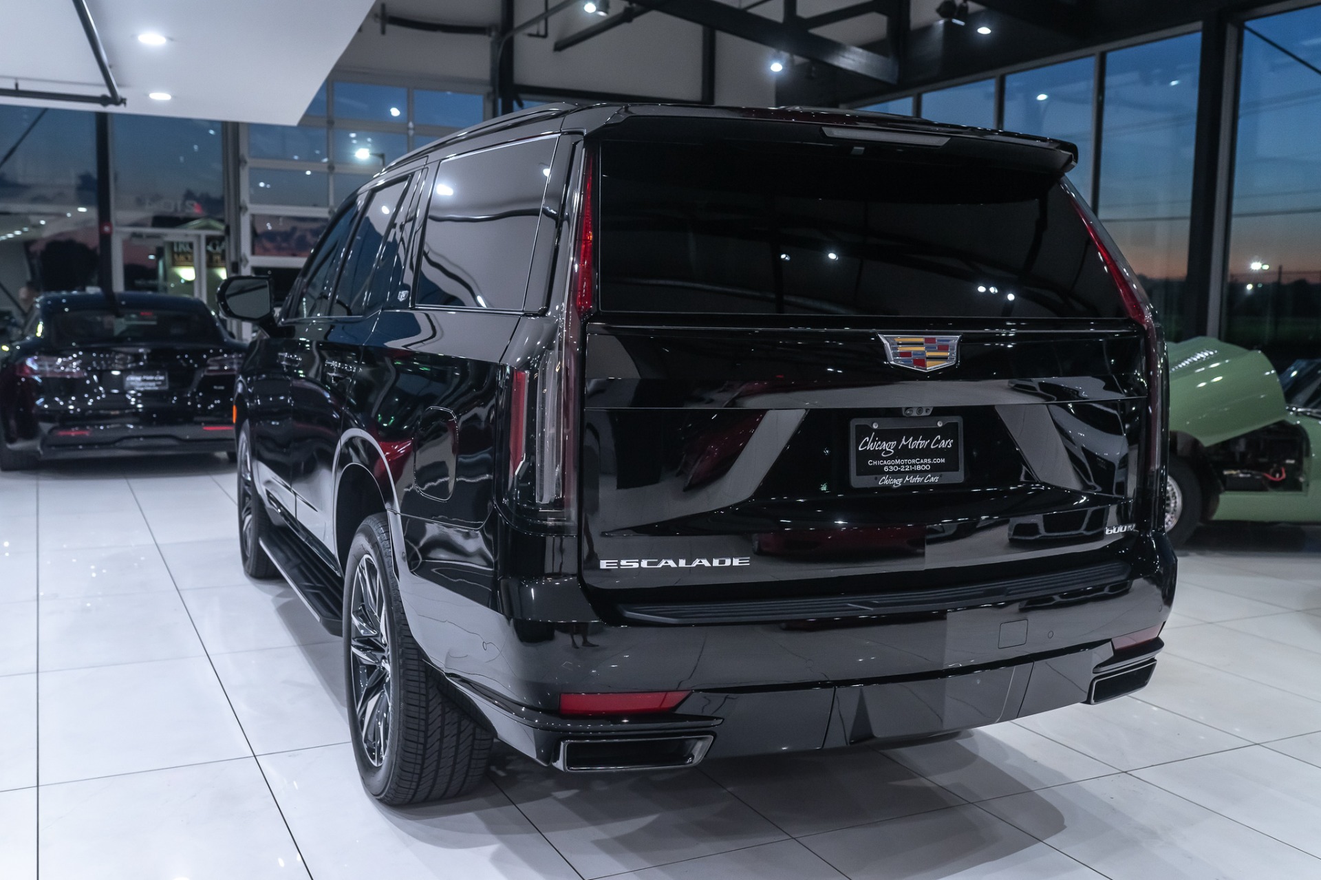 Used-2022-Cadillac-Escalade-Sport-4WD-Duramax-30L-Diesel-Only-10-Miles-Night-Vision-AKG-Sound-Pkg