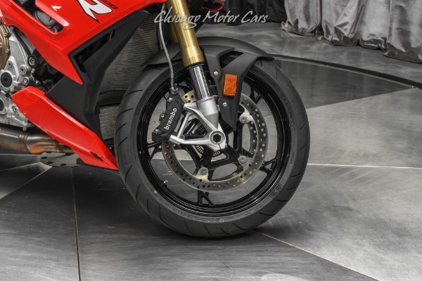 Used 2022 BMW S1000R Motorcycle Sport Pkg! Premium Pkg! Select Pkg! Comfort Pkg! LOADED for sale Sold at Chicago Motor Cars in West Chicago IL 60185 4