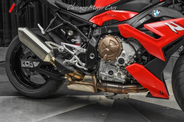Used 2022 BMW S1000R Motorcycle Sport Pkg! Premium Pkg! Select Pkg! Comfort Pkg! LOADED for sale Sold at Chicago Motor Cars in West Chicago IL 60185 6