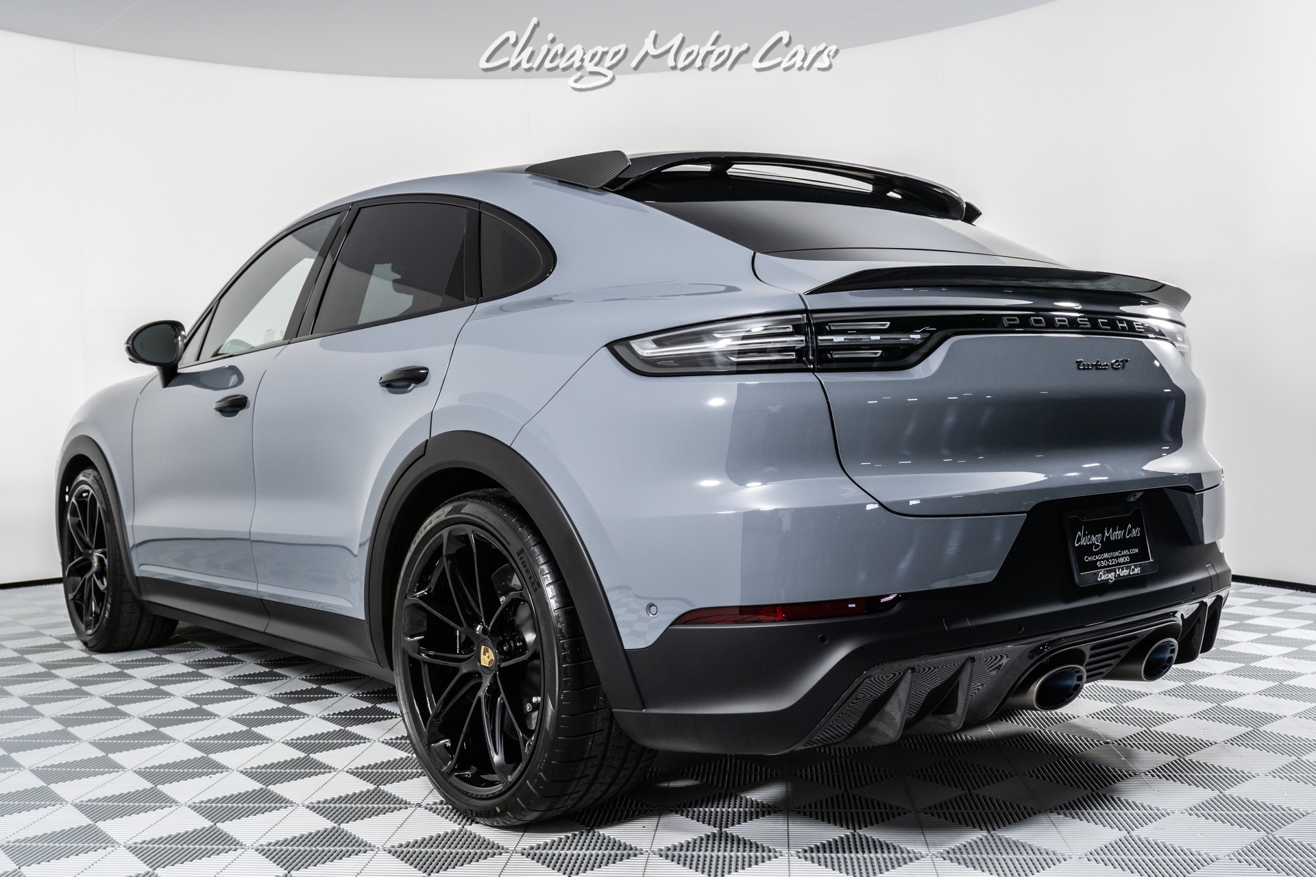 Used-2022-Porsche-Cayenne-Turbo-GT--CARON-FIBER-ROOF-BRAND-NEW-ONLY-96-MILES-HIGHLY-DESIRED-MODEL