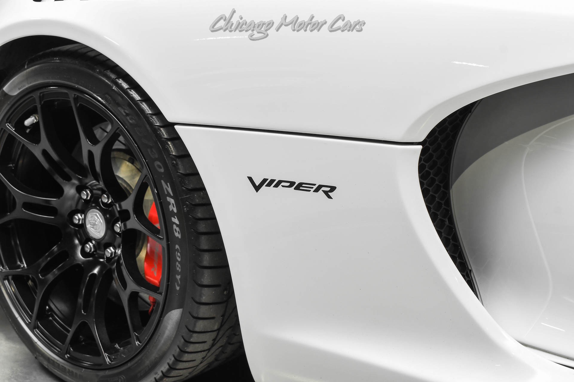 Used-2014-Dodge-Viper-GTS-Coupe-LOW-Miles-SRT-Audio-Carbon-Fiber-ACR-Hood--Diffuser-LOADED