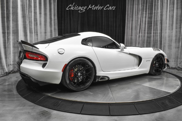 Used 2014 Dodge Viper GTS Coupe LOW Miles! SRT Audio! Carbon Fiber! ACR Hood + Diffuser! LOADED! for sale Sold at Chicago Motor Cars in West Chicago IL 60185 5