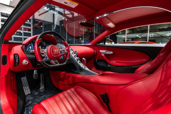 Used 2019 Bugatti Chiron White / Red Only 3500 Miles AWD 8.0L W16 Quad Turbo! 1500hp! Serviced! for sale Sold at Chicago Motor Cars in West Chicago IL 60185 5