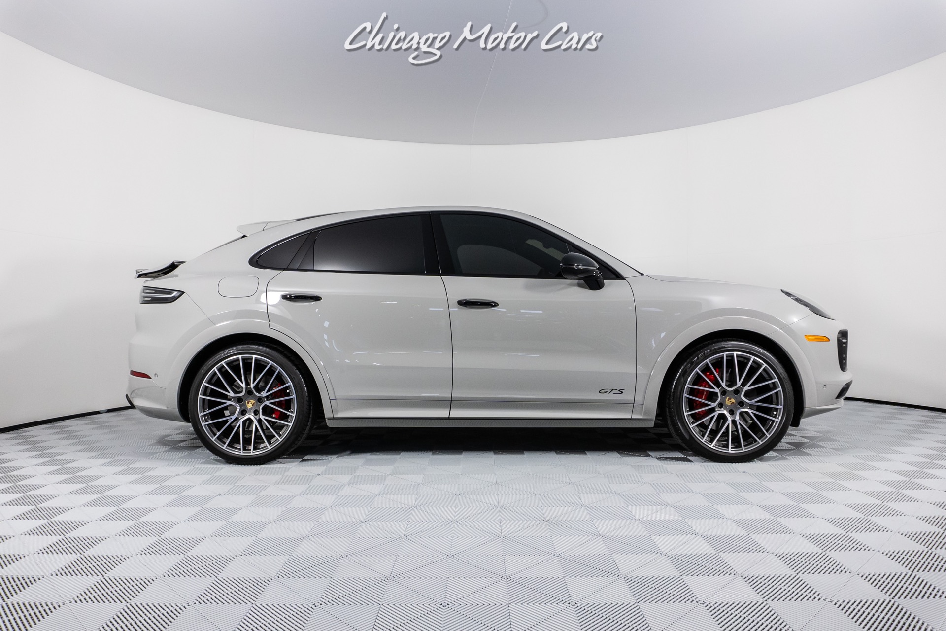 Used-2022-Porsche-Cayenne-GTS-Coupe-STUNNING-CHALK-FINISH-PREMIUM-PACKAGE-PLUS-LOADED