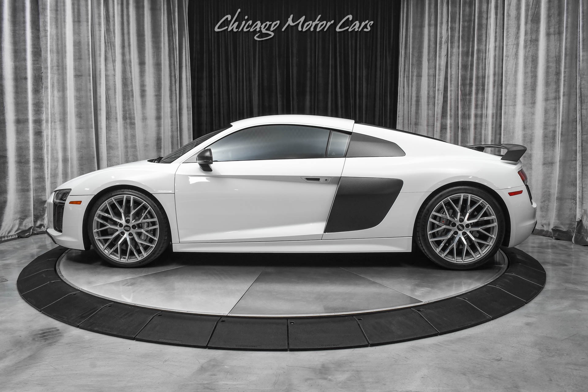 Used-2017-Audi-R8-52-quattro-V10-Plus-Coupe-FULL-PPF-Diamond-Stitch-Carbon-Fiber-B-O-LOADED