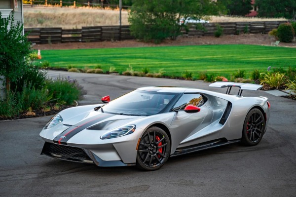 Used-2019-Ford-GT-Carbon-Series-Coupe-ONLY-800-Miles-Exterior-Carbon-Pack-Carbon-Wheels