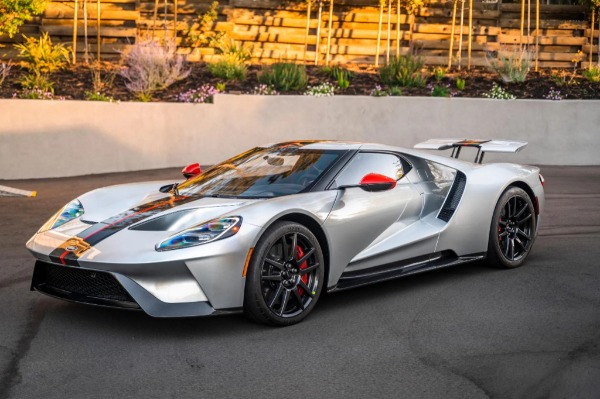 Used-2019-Ford-GT-Carbon-Series-Coupe-ONLY-800-Miles-Exterior-Carbon-Pack-Carbon-Wheels