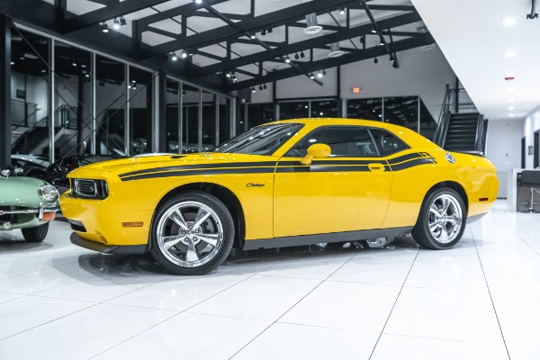 Used 2010 Dodge Challenger R/T Mopar Cat Back SS Exhaust Mopar Go Wing Mopar Cold Air Intake LOW MILES for sale Sold at Chicago Motor Cars in West Chicago IL 60185 2