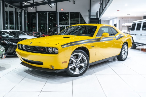 Used 2010 Dodge Challenger R/T Mopar Cat Back SS Exhaust Mopar Go Wing Mopar Cold Air Intake LOW MILES for sale Sold at Chicago Motor Cars in West Chicago IL 60185 3