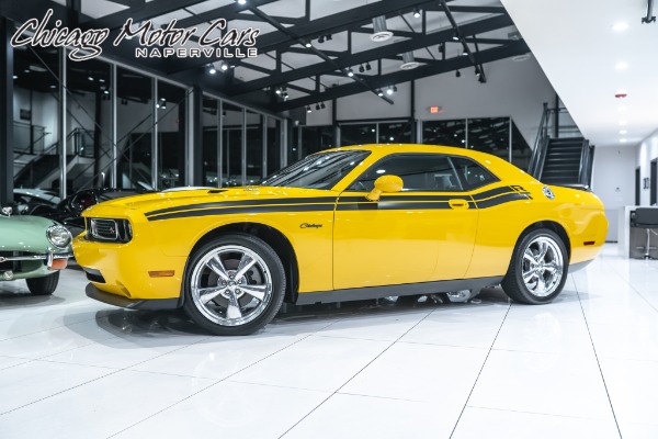 Used 2010 Dodge Challenger R/T Mopar Cat Back SS Exhaust Mopar Go Wing Mopar Cold Air Intake LOW MILES for sale Sold at Chicago Motor Cars in West Chicago IL 60185 1