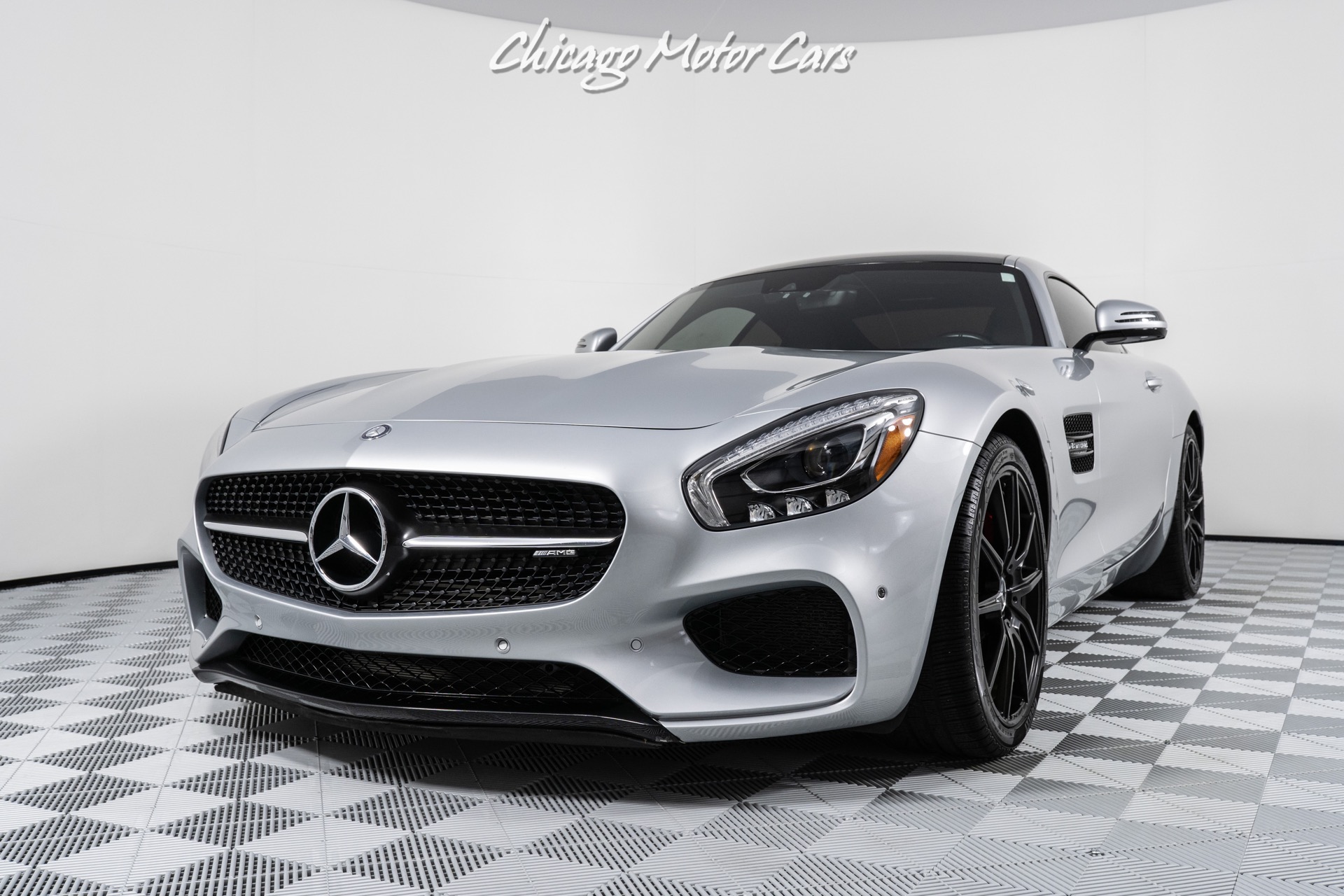 Used-2016-Mercedes-Benz-AMG-GTS-CARBON-FIBER-INTERIOR-TRIM-PANORAMIC-ROOF-LOADED