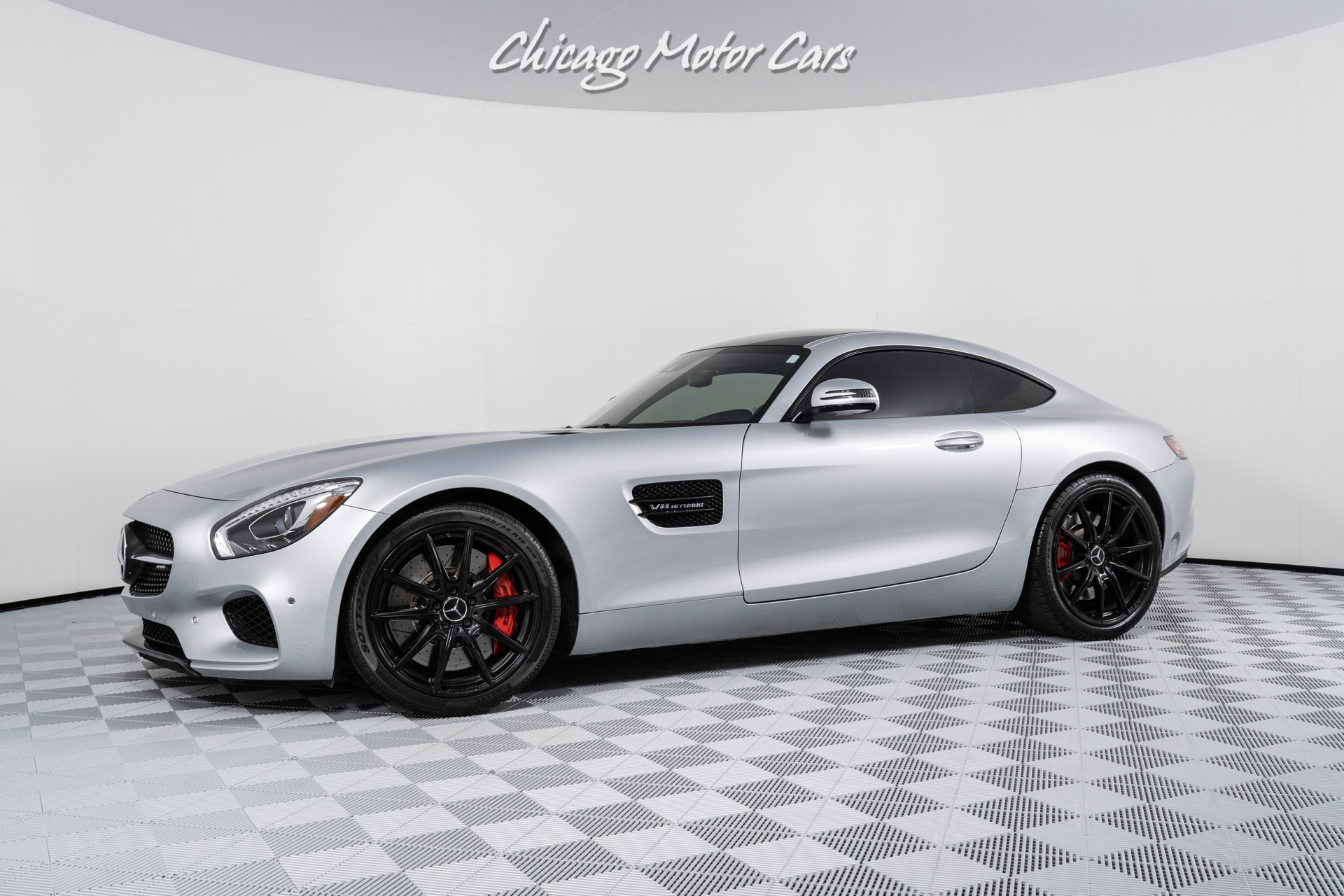 Used-2016-Mercedes-Benz-AMG-GTS-CARBON-FIBER-INTERIOR-TRIM-PANORAMIC-ROOF-LOADED