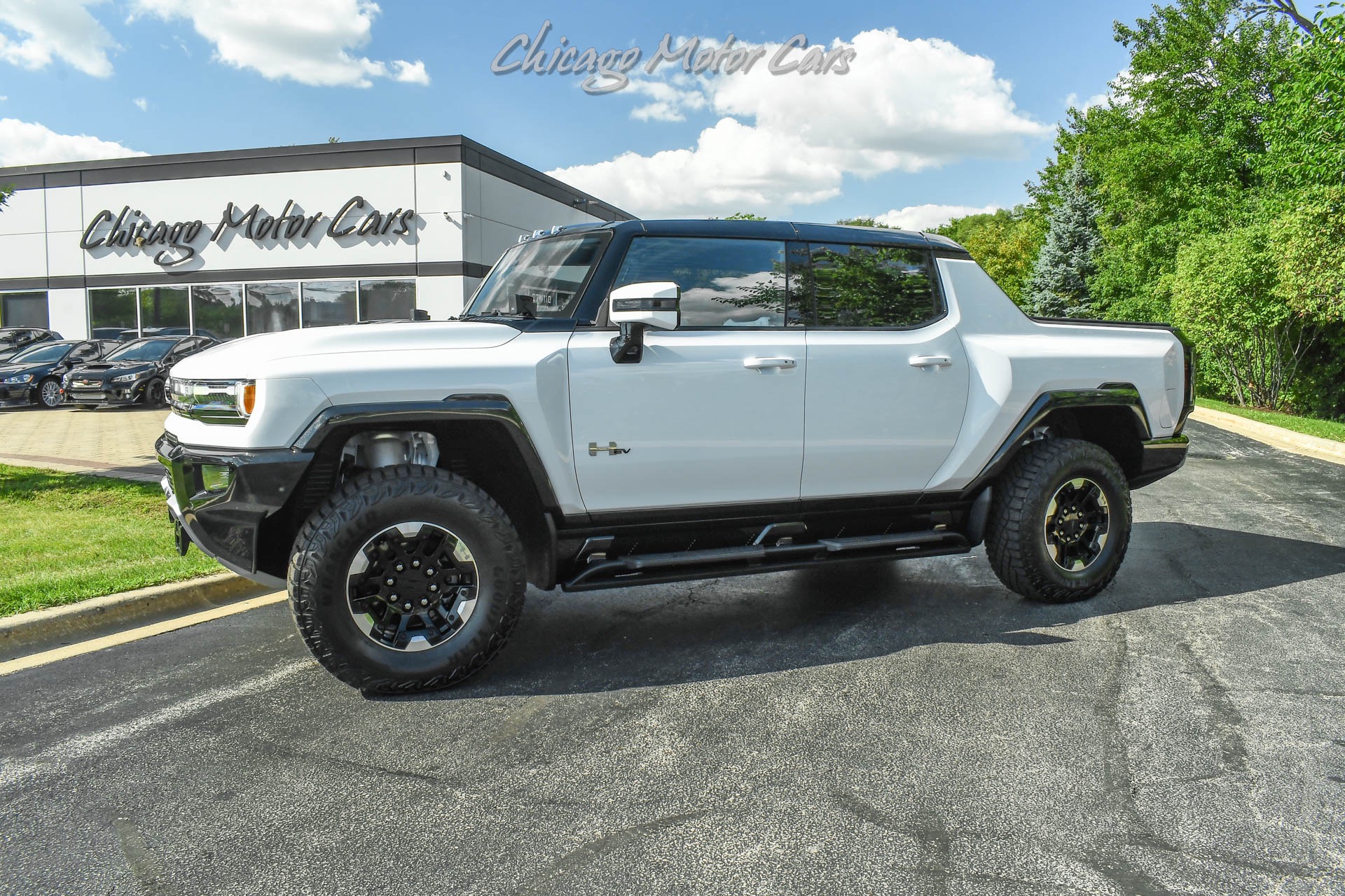 Used 2022 GMC HUMMER EV Edition 1 eAWD Crew Cab Pickup LIKE-NEW! LOADED for sale Sold at Chicago Motor Cars in West Chicago IL 60185 1