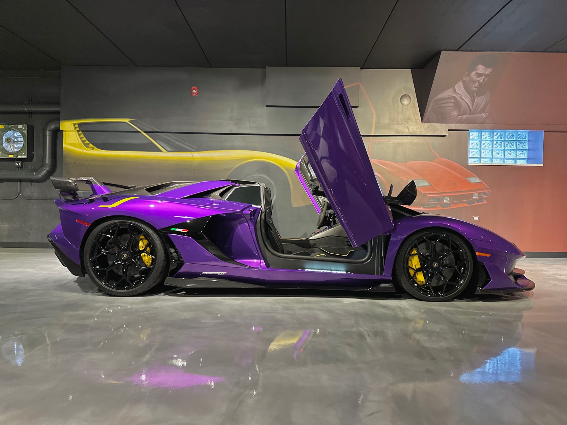 Used-2021-Lamborghini-Aventador-LP770-4-SVJ-Roadster-ONLY-1K-Miles-Viola-Pasifae-HOT-Spec-LOADED