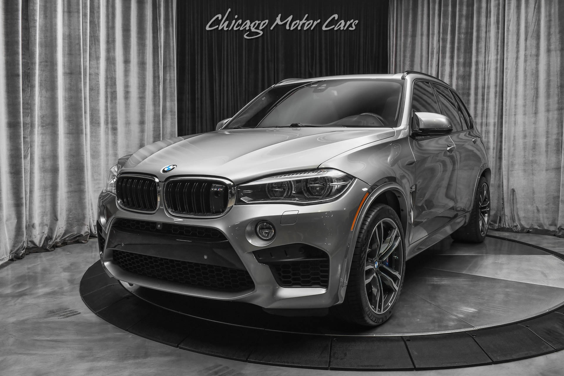 Used-2018-BMW-X5-M-SUV-Executive-Pkg-Night-Vision-Pedestrian-Detection-Carbon-Fiber-Trim