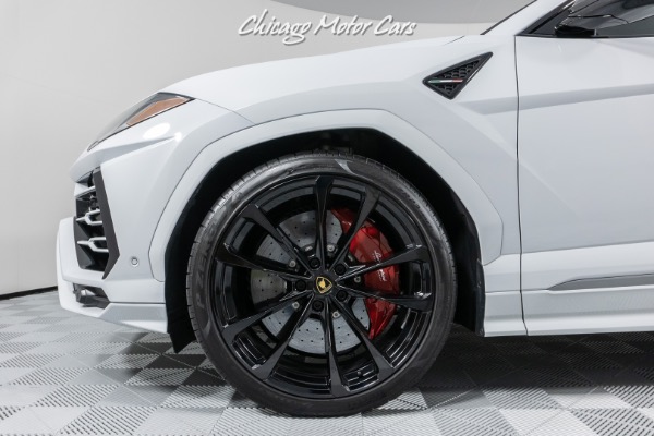 Used 2022 Lamborghini Urus HOT COLOR COMBO! Advanced 3D! Ambient Light Package LOADED!! for sale Sold at Chicago Motor Cars in West Chicago IL 60185 3