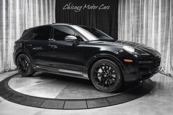 Used-2020-Porsche-Cayenne-Turbo-SUV-Sport-Exhaust-Sport-Chrono-Carbon-Trim-LOADED