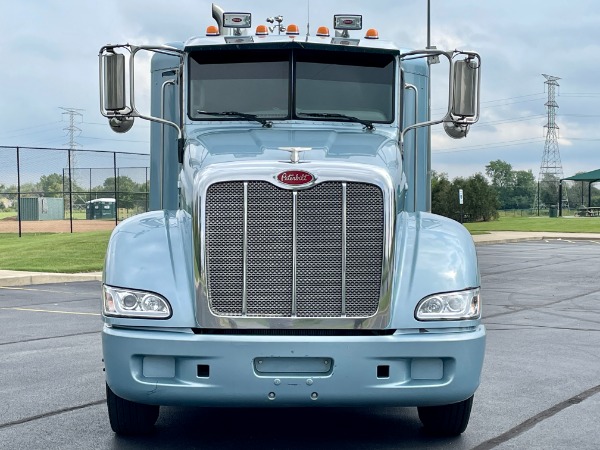 Used 2014 Peterbilt 386 Sleeper - Paccar MX-13 - 475 Horsepower - 10 Speed Manual for sale Sold at Chicago Motor Cars in West Chicago IL 60185 2