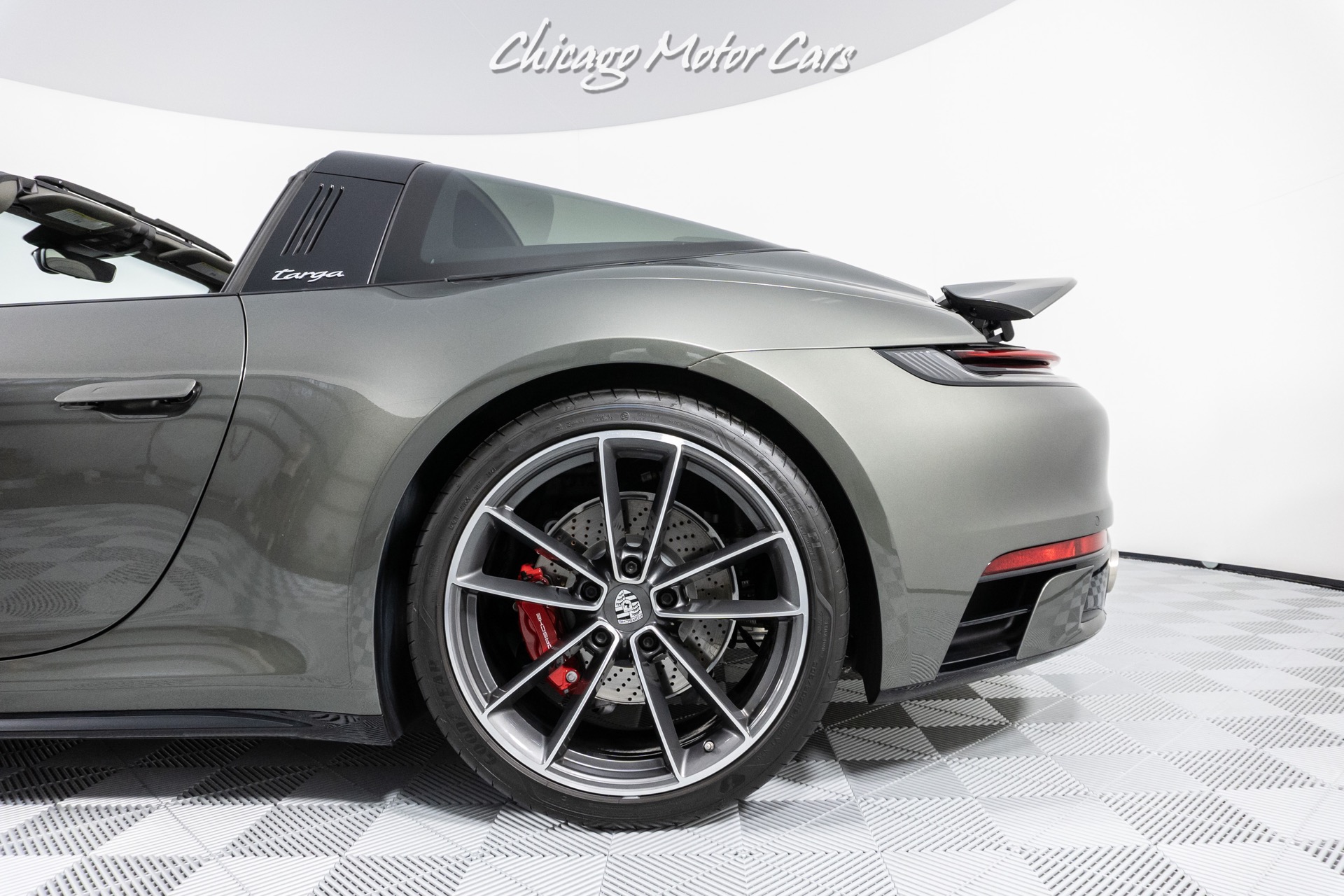 Used-2022-Porsche-911-Targa-4S-PREMIUM-PACKAGE-AGAVE-GREEN-INTERIOR-LOADED