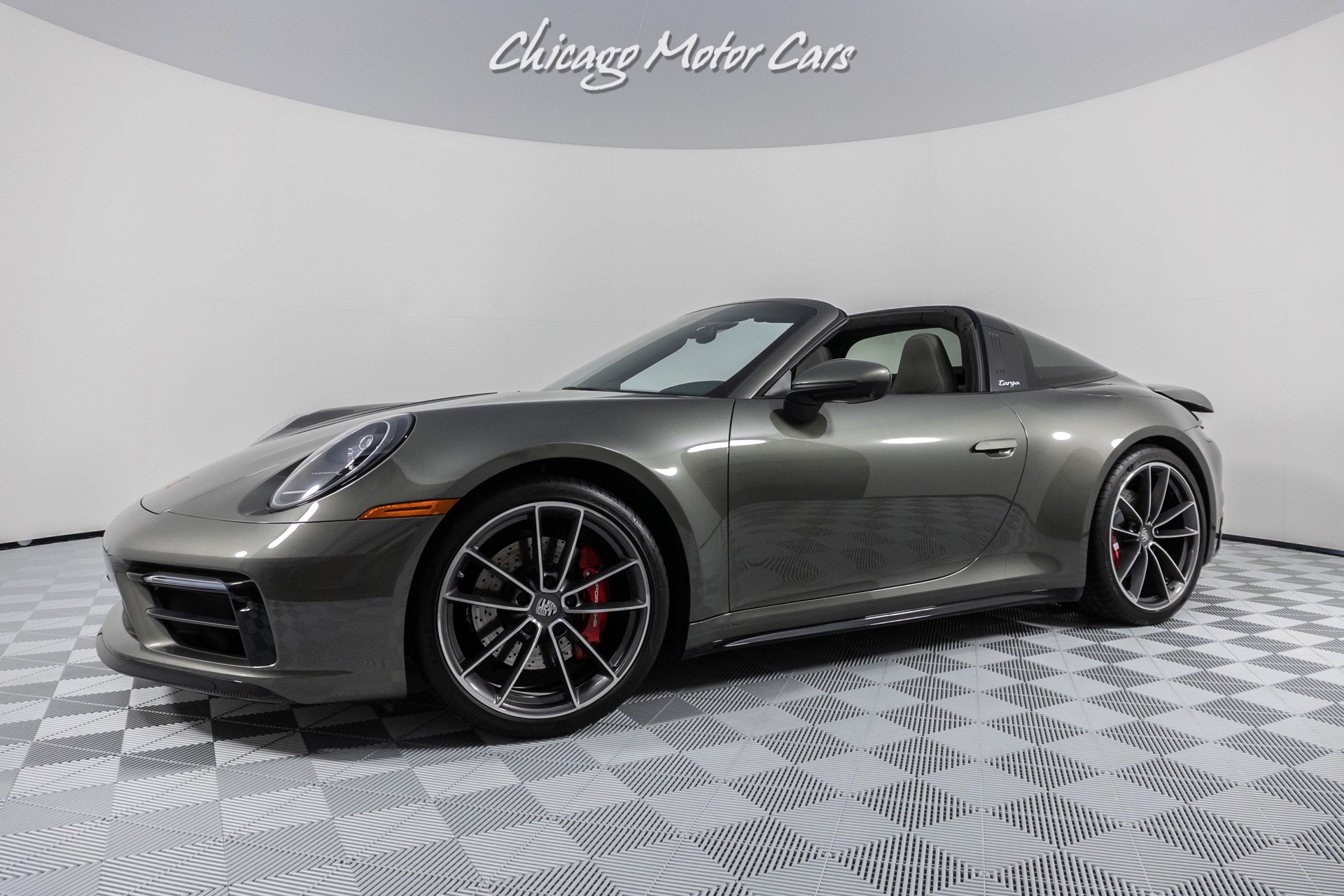 Used 2022 Porsche 911 Targa 4S PREMIUM PACKAGE AGAVE GREEN INTERIOR! LOADED!! for sale Sold at Chicago Motor Cars in West Chicago IL 60185 1
