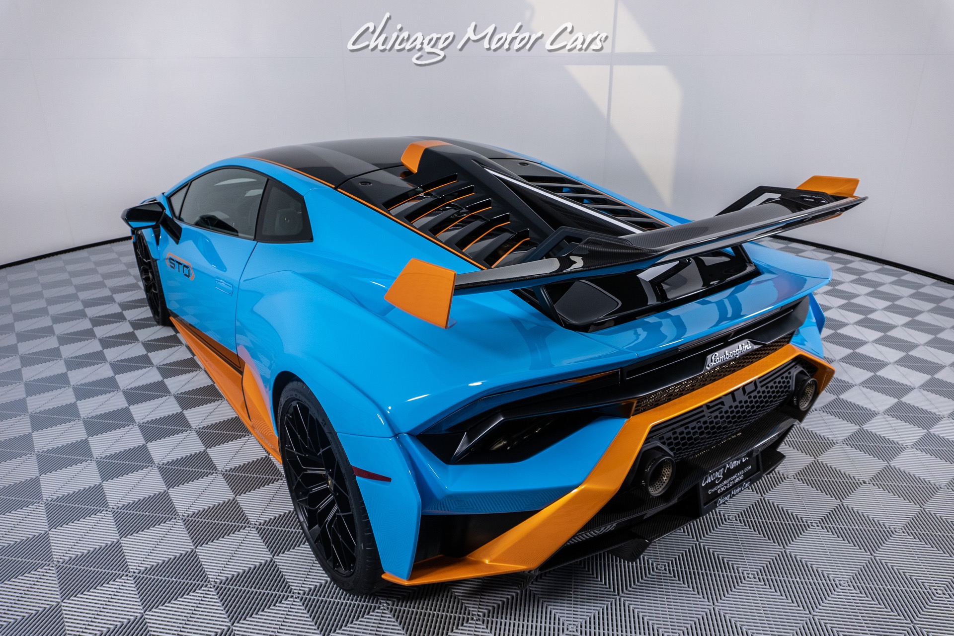 Used 2022 Huracan LP6402 STO Highest Spec! Over 133k+ in Options! Only 159 Miles