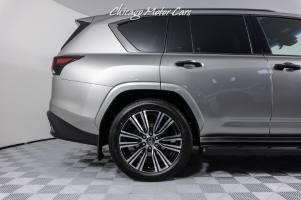 Used-2022-Lexus-LX600-Luxury-ONLY-17-MILES-REAR-SEAT-ENTERTAINMENT-NEW-DESIGN-FOR-2022